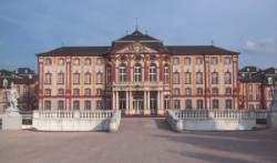 Schloss Bruchsal. Das Motiv der Amateurfunk QSL-Karte des OV Bruchsal